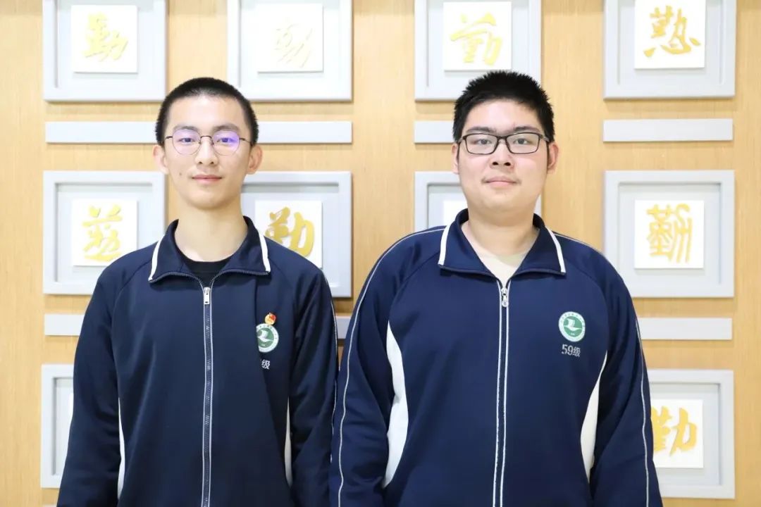 2023年数学奥赛获奖学子，范苏伟（左）、宋睿宇（右）